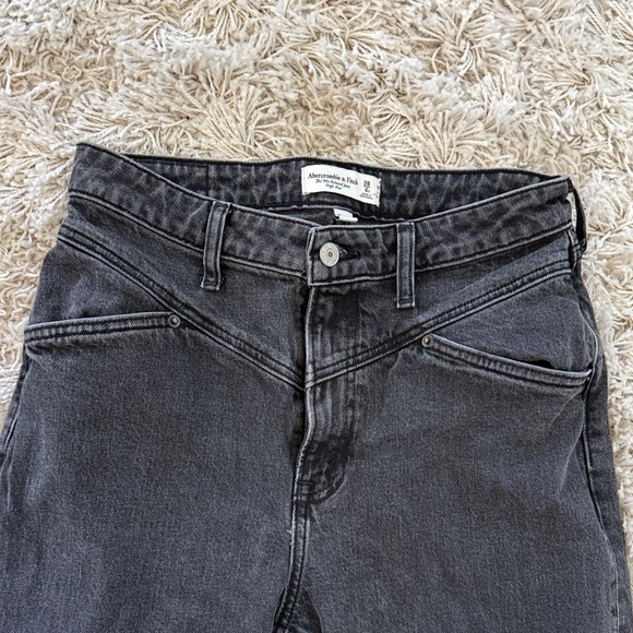 Abercrombie & Fitch 90's Relaxed High Rise Jeans Curve Love Size 28/6 - Picture 2 of 7
